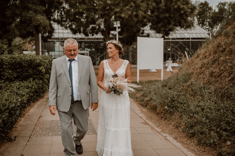 Kira Patrick HP051 - Kira & Patrick - Schmetterlingsgarten