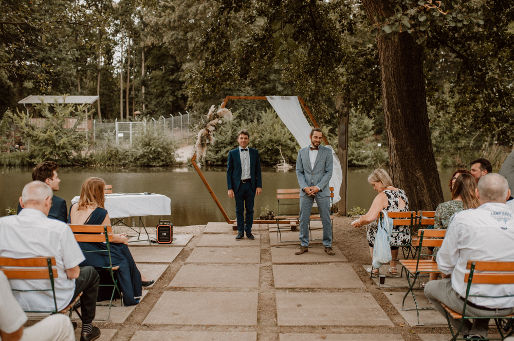 Kira Patrick HP053 - Kira & Patrick - Schmetterlingsgarten