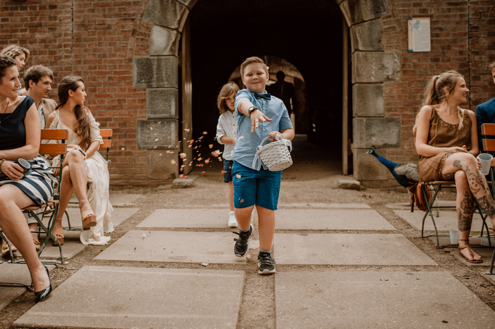 Kira Patrick HP058 - Kira & Patrick - Schmetterlingsgarten