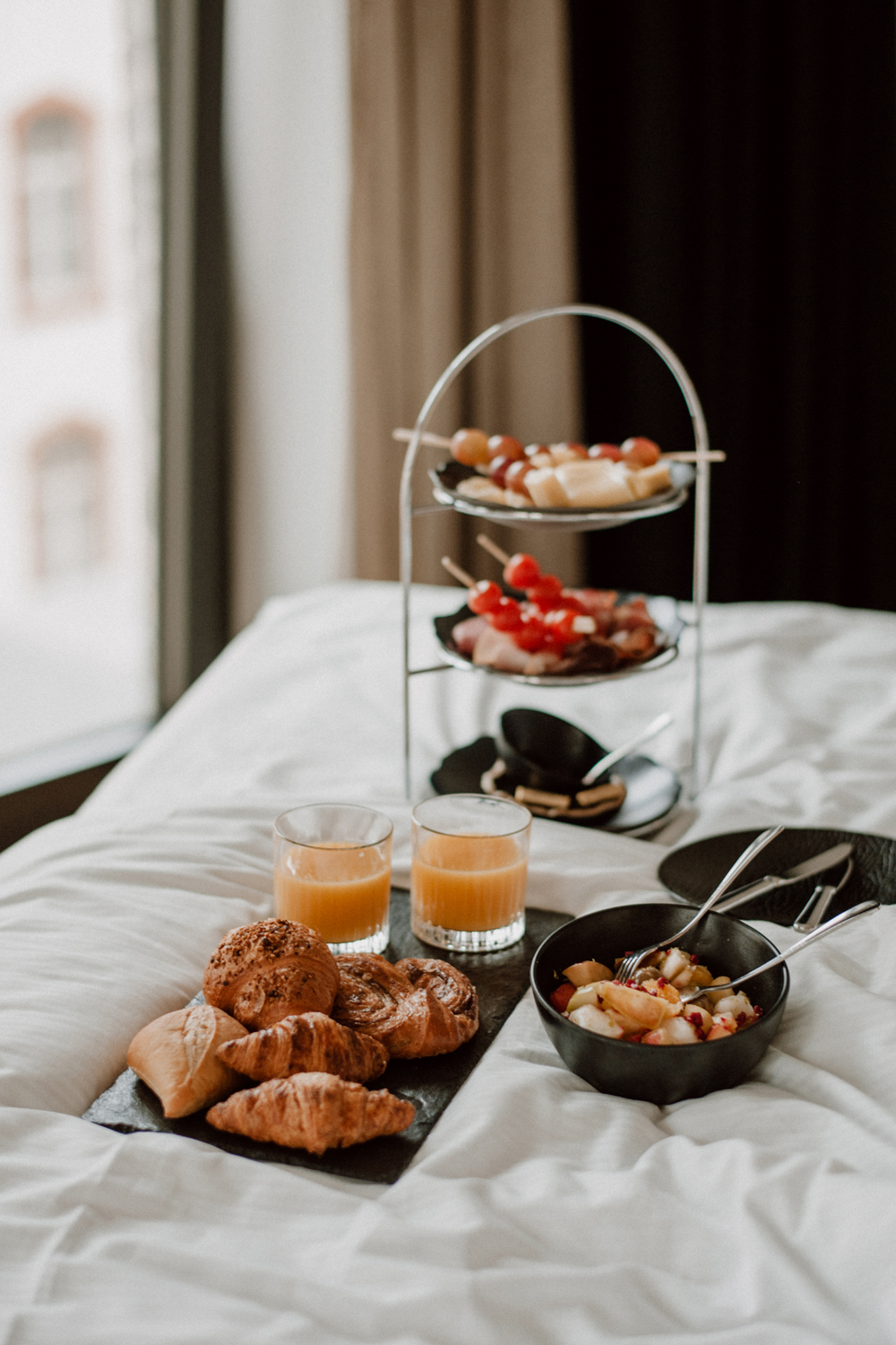 LoriDemianHP 014 - Lori & Demian - Amano Hotel