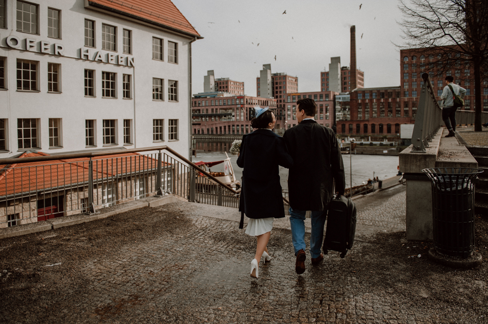 Donna Sven HP019 - Donna & Sven - Tiny Winter Wedding