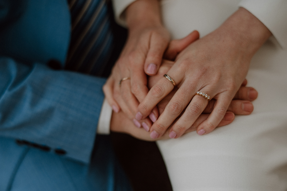 Donna Sven HP046 - Donna & Sven - Tiny Winter Wedding