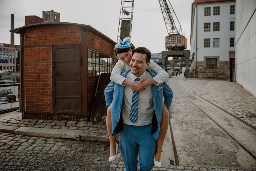 Donna Sven HP065 - Donna & Sven - Tiny Winter Wedding