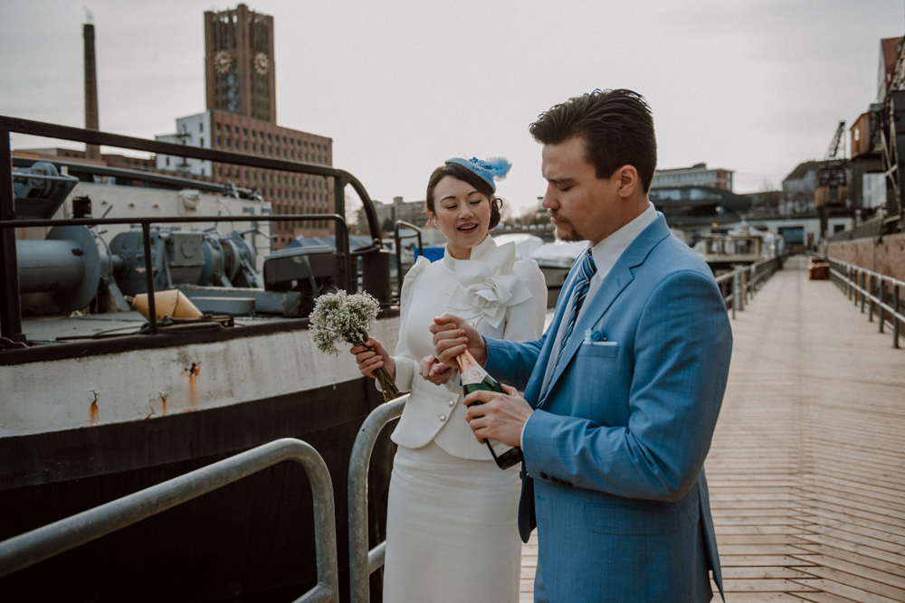 Donna Sven HP078 - Donna & Sven - Tiny Winter Wedding