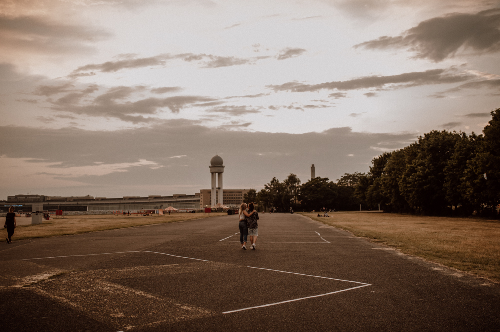 Samira Charly HP050 - Charly & Samira-Tempelhofer Feld