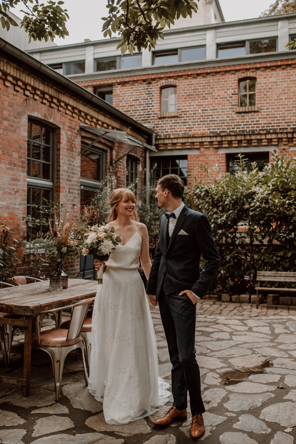 Hochzeit Berlin Old Smithys Dizzle Urban wedding Lionheart Wedding 009 - Lisa & Steffen - Old Smithy`s Dizzle