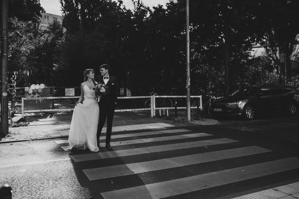 Hochzeit Berlin Old Smithys Dizzle Urban wedding Lionheart Wedding 036 - Lisa & Steffen - Old Smithy`s Dizzle