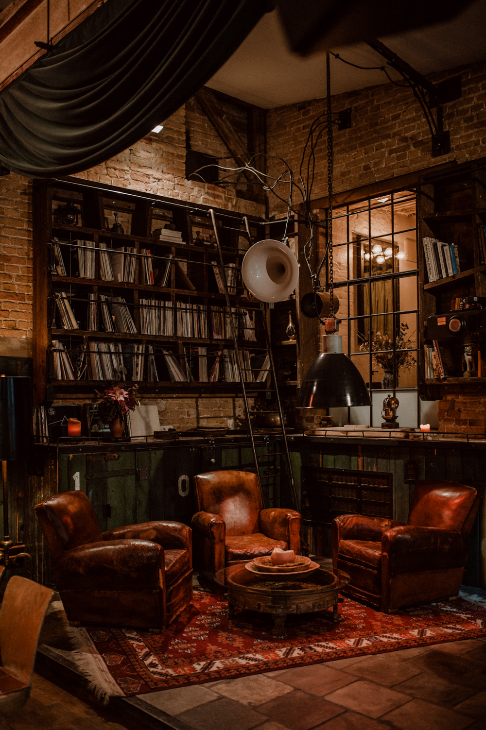 Hochzeit Berlin Old Smithys Dizzle Urban wedding Lionheart Wedding 070 - Lisa & Steffen - Old Smithy`s Dizzle