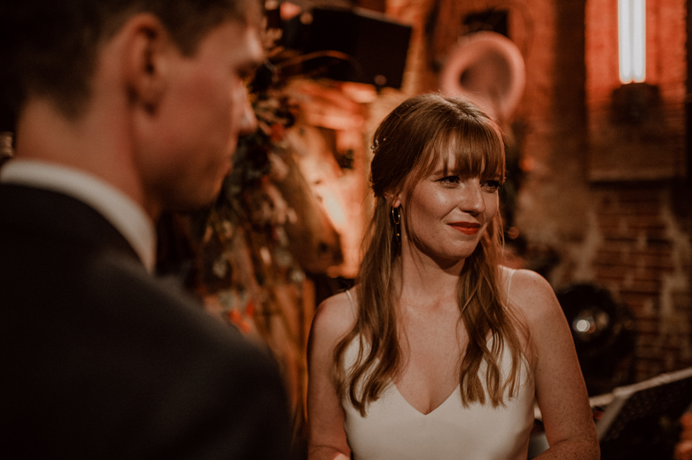 Hochzeit Berlin Old Smithys Dizzle Urban wedding Lionheart Wedding 090 - Lisa & Steffen - Old Smithy`s Dizzle