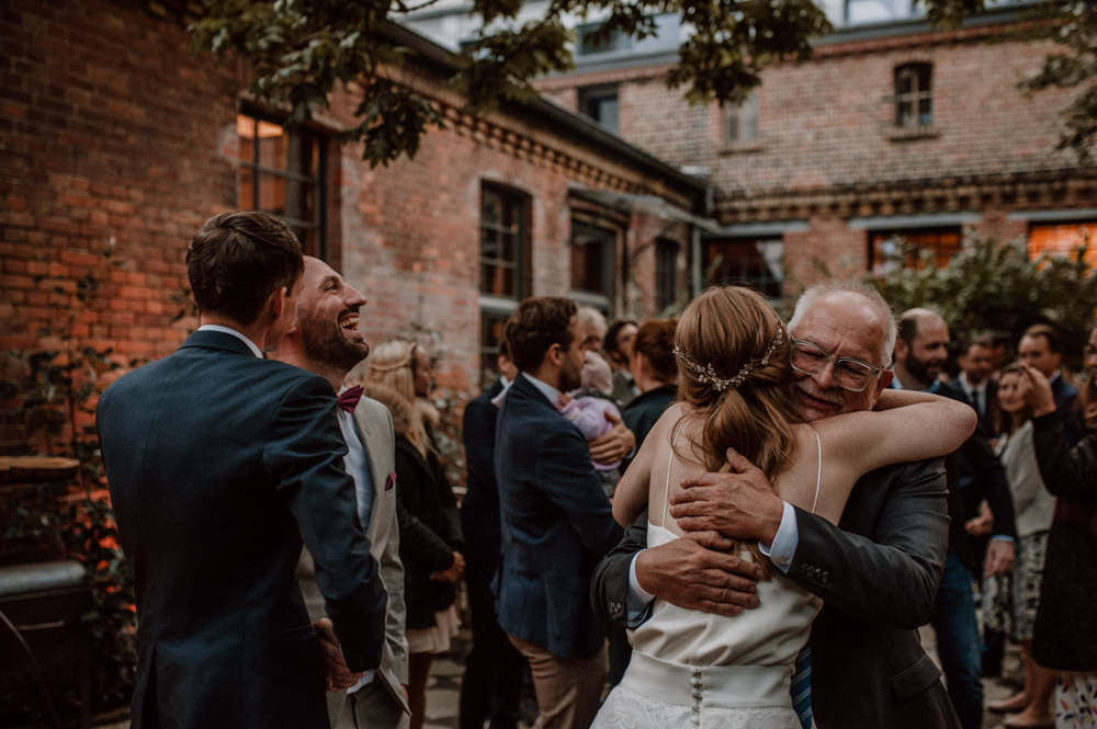 Hochzeit Berlin Old Smithys Dizzle Urban wedding Lionheart Wedding 105 - Lisa & Steffen - Old Smithy`s Dizzle